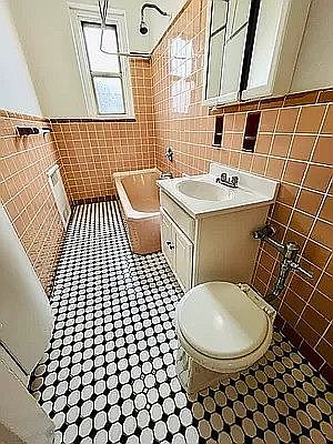 3rd image of 64-45 Booth St