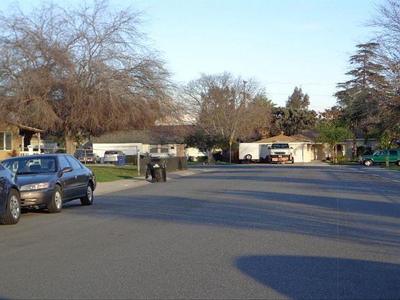 4th image of 967 E Orchard Ln