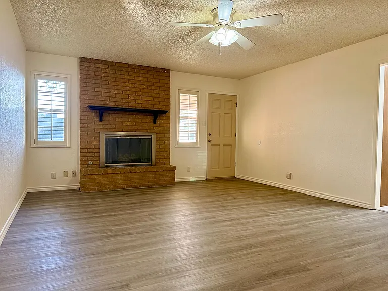 2213 Culver Dr — Photo 4