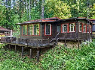 6090 Revere Rd SW, Bowerston, OH 44695