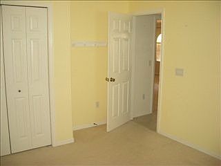 5th image of 135 Laramie Dr