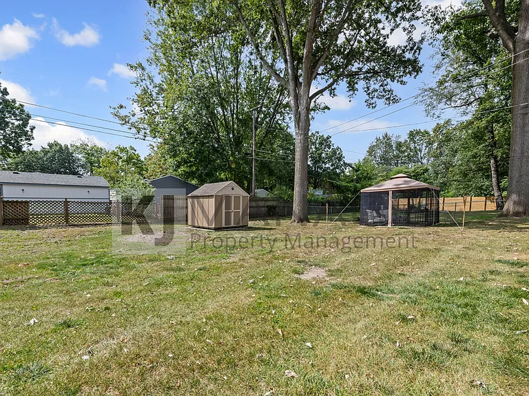 34713 Donnelly St — Photo 17
