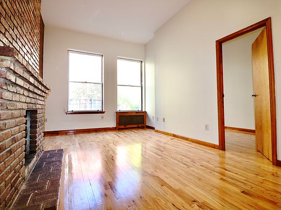 2nd image of 126 W 74th St APT 2A