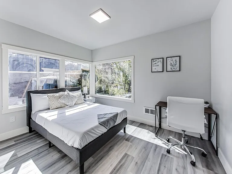 3413 Adeline St #4 — Photo 16