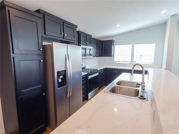 5th image of 2300 S Sultana Ave Space 214
