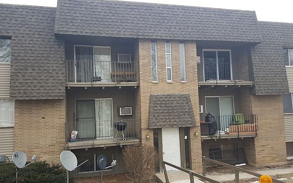 2nd image of 2905 Park Terrace Dr APT 9