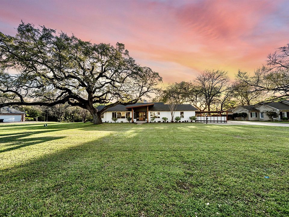 1st image of 3400 Macarthur Dr