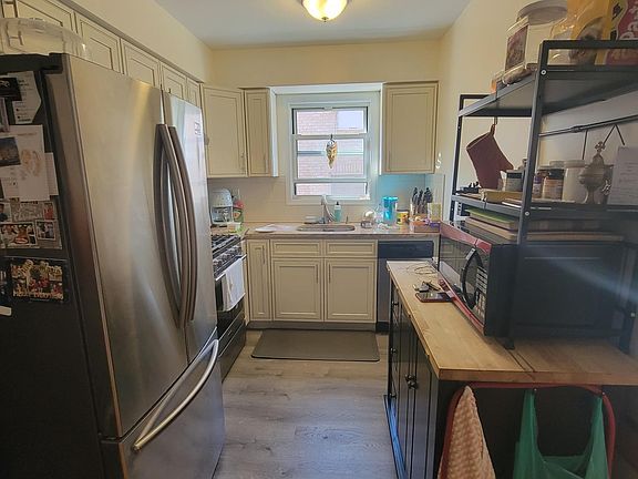 4th image of 14945 23rd Ave
