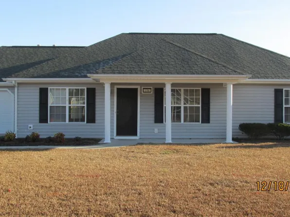 136 Corinth Dr, New Bern, NC 28562