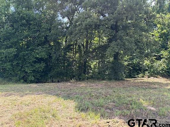 2nd image of Cypress Creek Dr