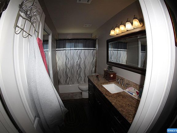 4th image of 501 Los Pinos St