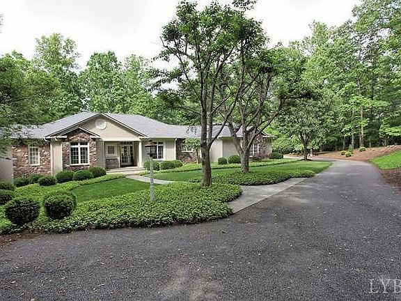 2nd image of 415 Howard Dr
