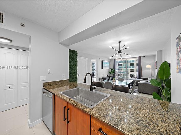 4th image of 1200 Brickell Bay Dr APT 2205