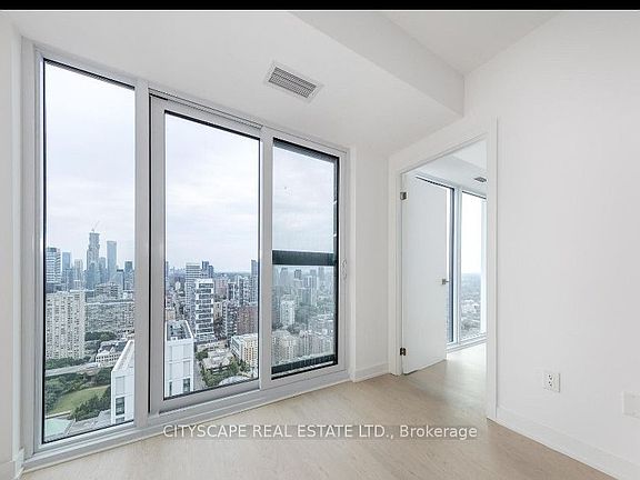 5th image of 252 Church St #4805-A