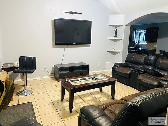 3rd image of 2463 Segovia St