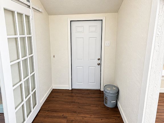 3rd image of 4869 Corrigan Ave