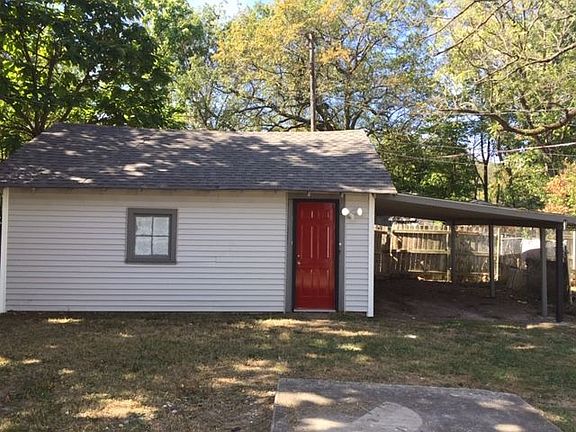 2nd image of 3124 N Gladstone Ave