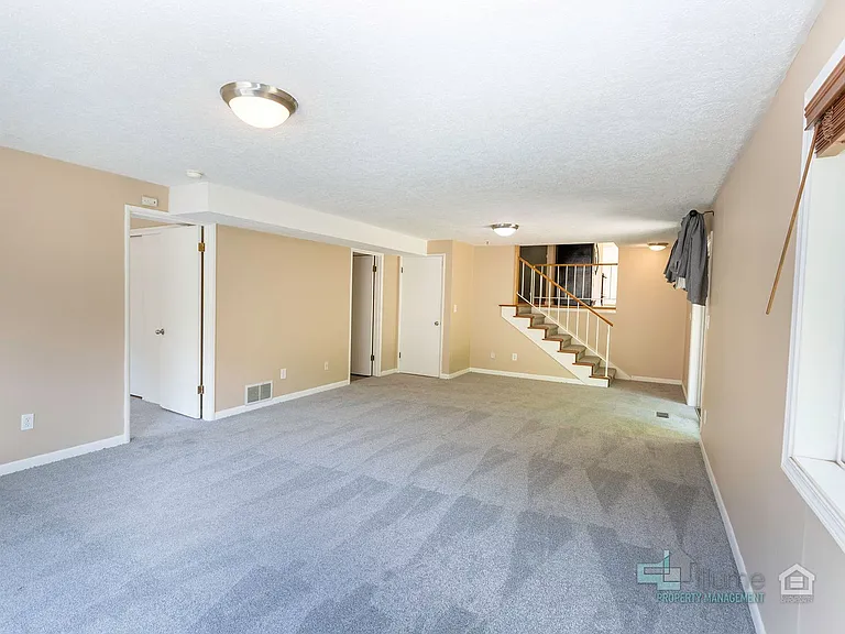 9610 SW Washington Pl — Photo 33
