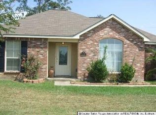 1034 Foxlane Dr, Baton Rouge, LA 70819