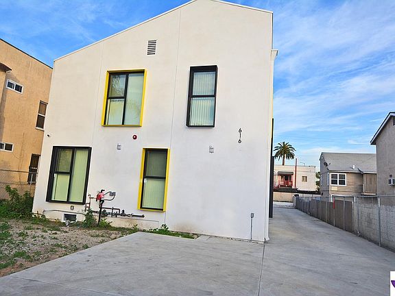 3rd image of 616 N Alexandria Ave APT 2