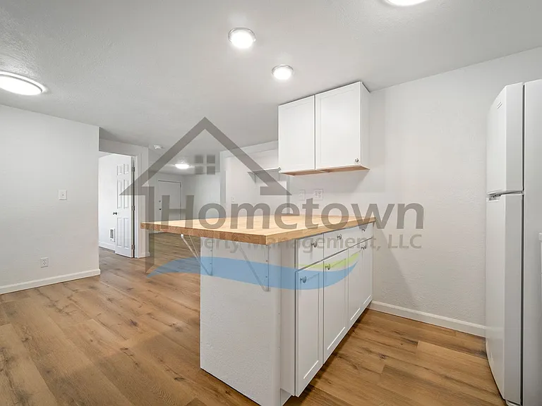104 E 15th Ave — Photo 35
