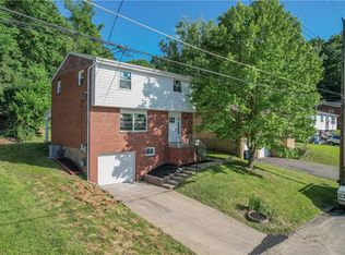 115 Old Barn Dr, Verona, PA 15147