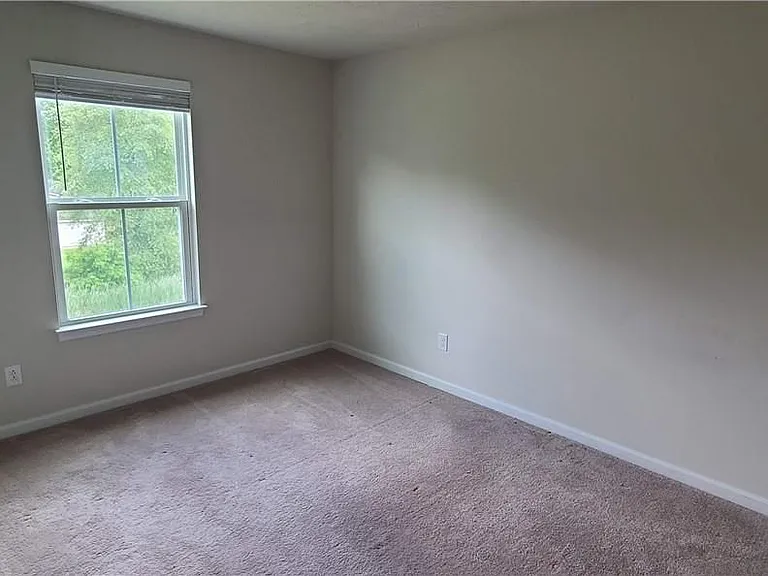 1157 Meadow Run — Photo 11