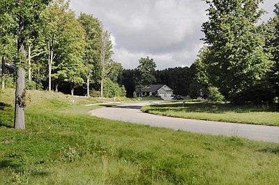 3rd image of 9115 Western Woods Dr