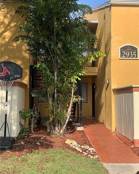 1st image of 2935 Winkler Ave APT 1102