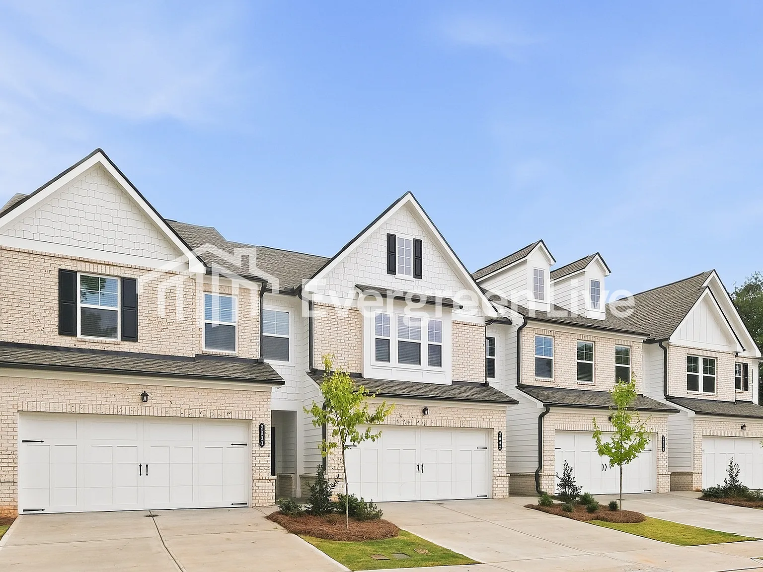 3 bed, 2.5 bath, 1846 sqft, $2,135 — Photo 2