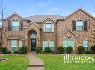 131 Lake Trail Dr, Red Oak, TX 75154