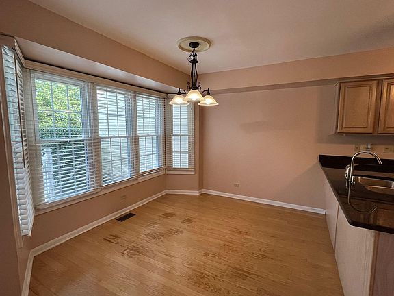 4th image of 4891 Turnberry Dr