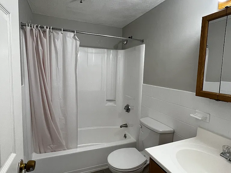 85 Broad Street Apartments — Photo 8