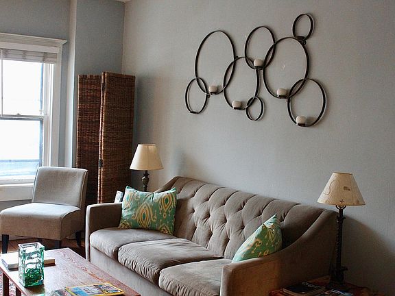 4th image of 3102 N Southport Ave APT 2R