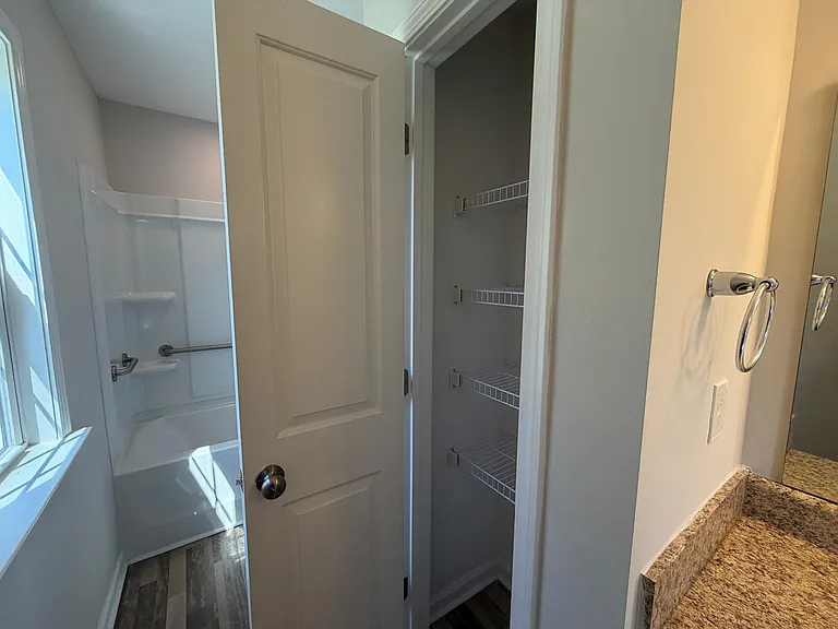 110 Henry St — Photo 16