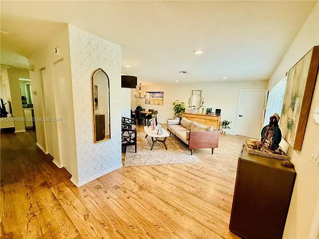 2411 NW 31st St — Photo 13