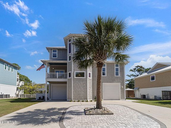 3rd image of 208 Oak Outlook Way N
