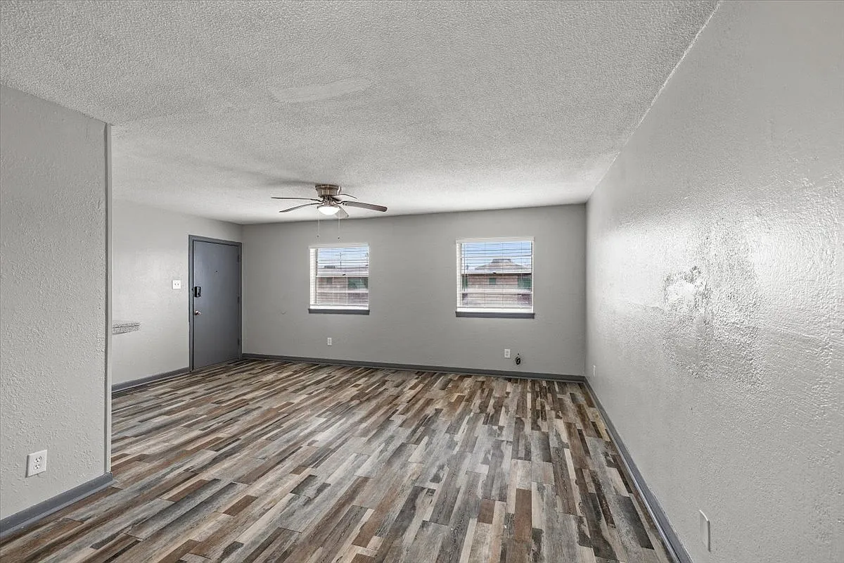 320 Market Street - 1 — Photo 4