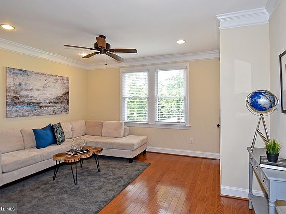 3rd image of 421 Evarts St NE APT 2