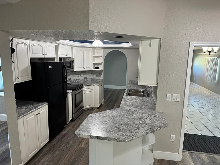17030 Kellog Ave — Photo 15