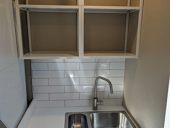 2nd image of 5471 S Ridgecrest Dr