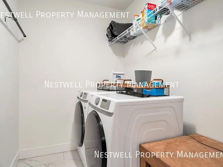 76 N Midland Dr — Photo 23