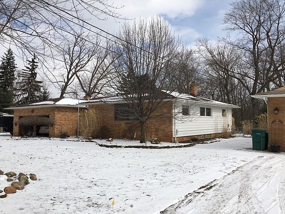 2nd image of 7065 Seven Hills Blvd
