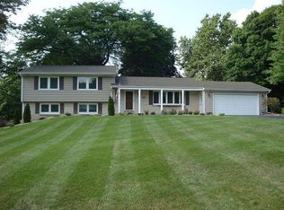 19300 Benington Dr, Brookfield, WI 53045