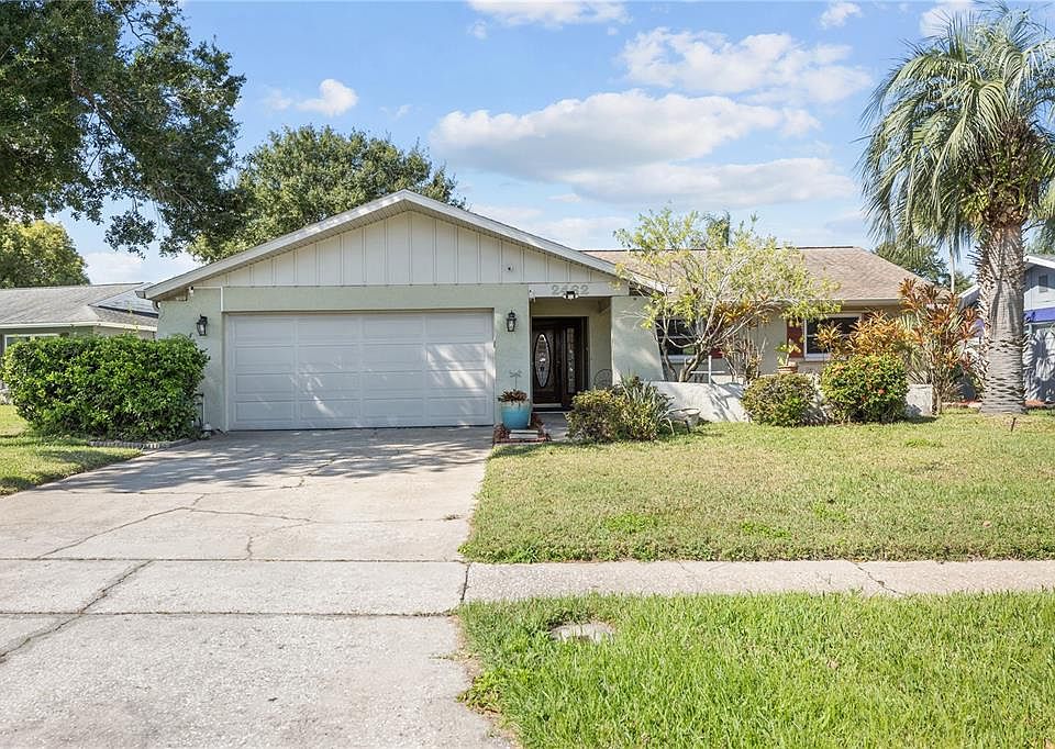 1st image of 2462 Moore Haven Dr E