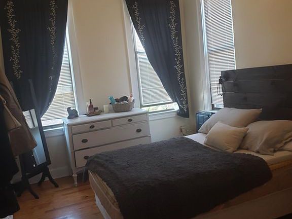 4th image of 562 1/2 Jersey Ave #2
