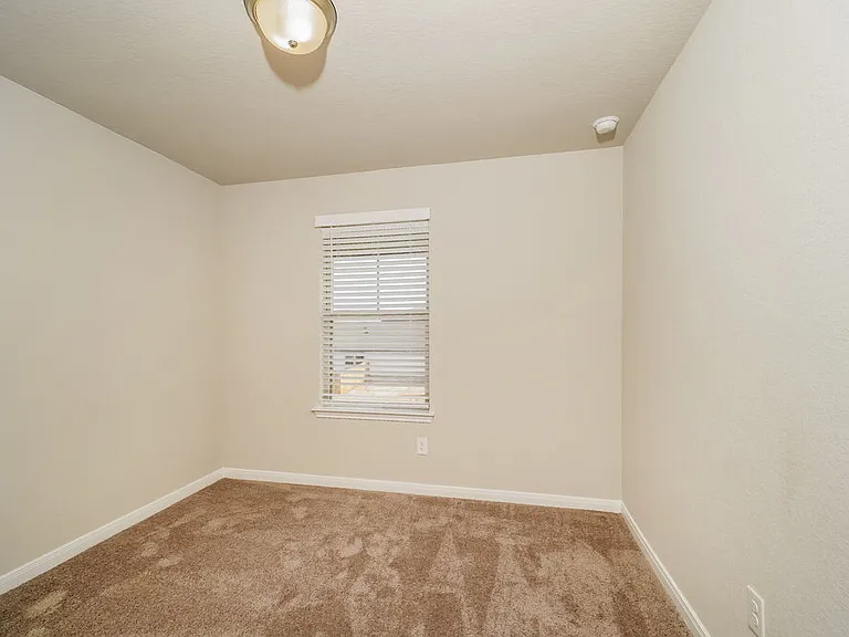 675 Myrtle Path — Photo 14