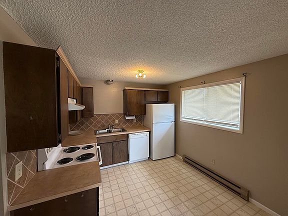 3rd image of 1519 E 3rd Ave APT A