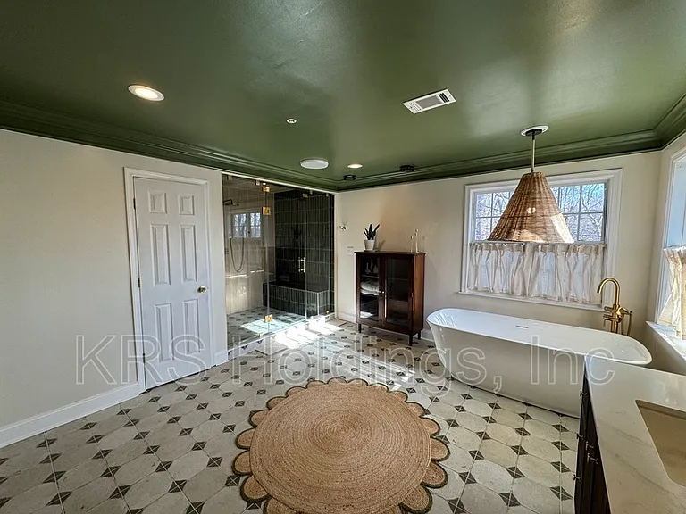 159 Sanford Ferry Ct — Photo 36