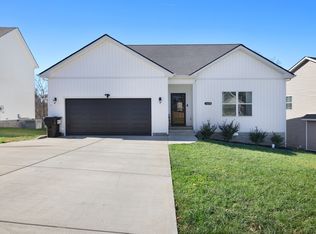 1038 Winesap Rd, Clarksville, TN 37040